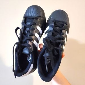 Adidas superstar black